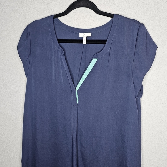Joie Silk Top Womens Small Navy Blue V Neck Light Airy Flowy Classic Capsule - Picture 2 of 13